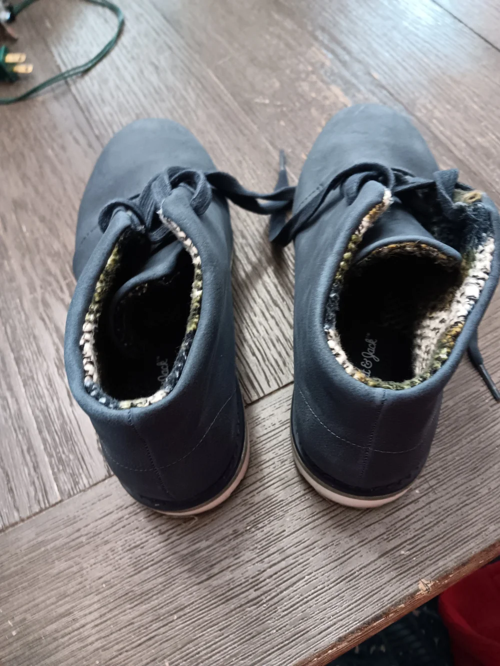 Boys Size 4, Casual Navy Lace-Up Chukka Boots